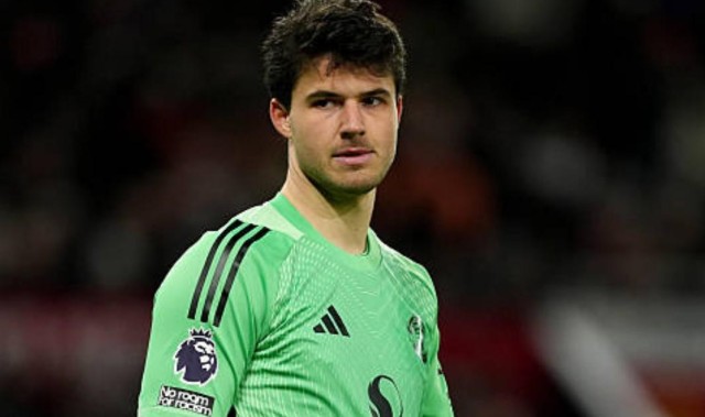 拉门斯加盟曼联后前16场比赛丢23球，奥纳纳同期丢了26球